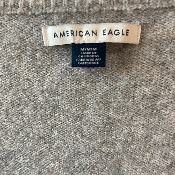 American Eagle Gray Bow Knit Sweater Size M • Long Sleeve Soft Pullover • Cute - Picture 4 of 6